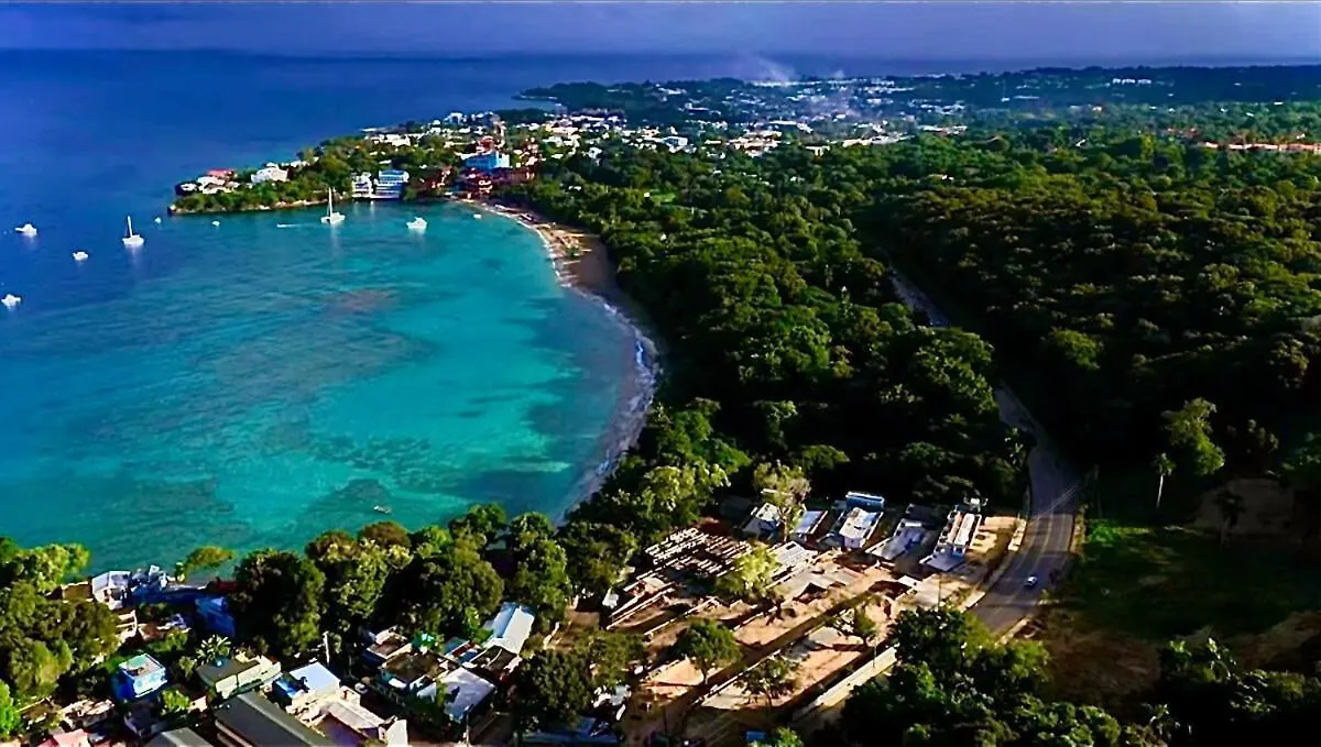 Central, A 5 Minutos De Playa, Ac, Piscina, Comodo, Bares, Rest Sosua